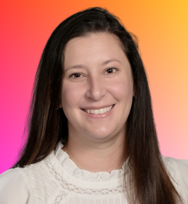 Michelle Eggen (Cello)